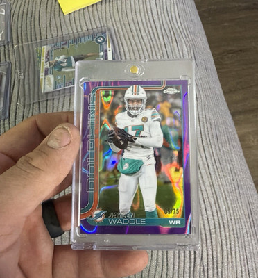 Topps Chrome Jaylen Waddle #7 Miami Dolphins Purple Refractor 09/75