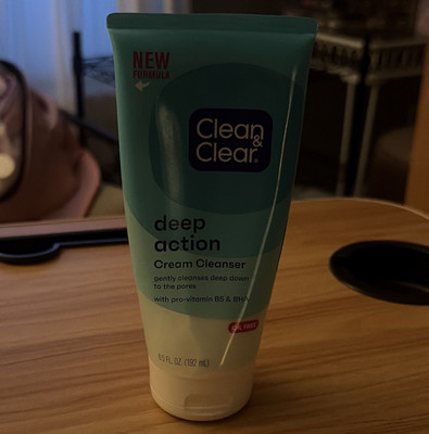 Clean & Clear Deep Action Oil-Free Cream Face Cleanser 6.5 fl oz (192 mL)