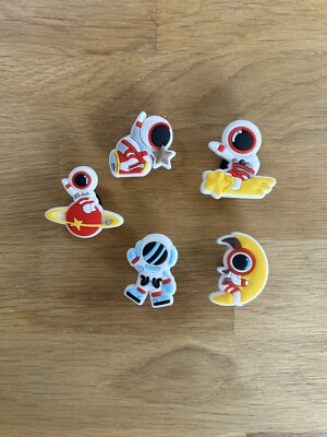 Space People Kroko Schuh Charms Jibbitz - 5er Set Charms