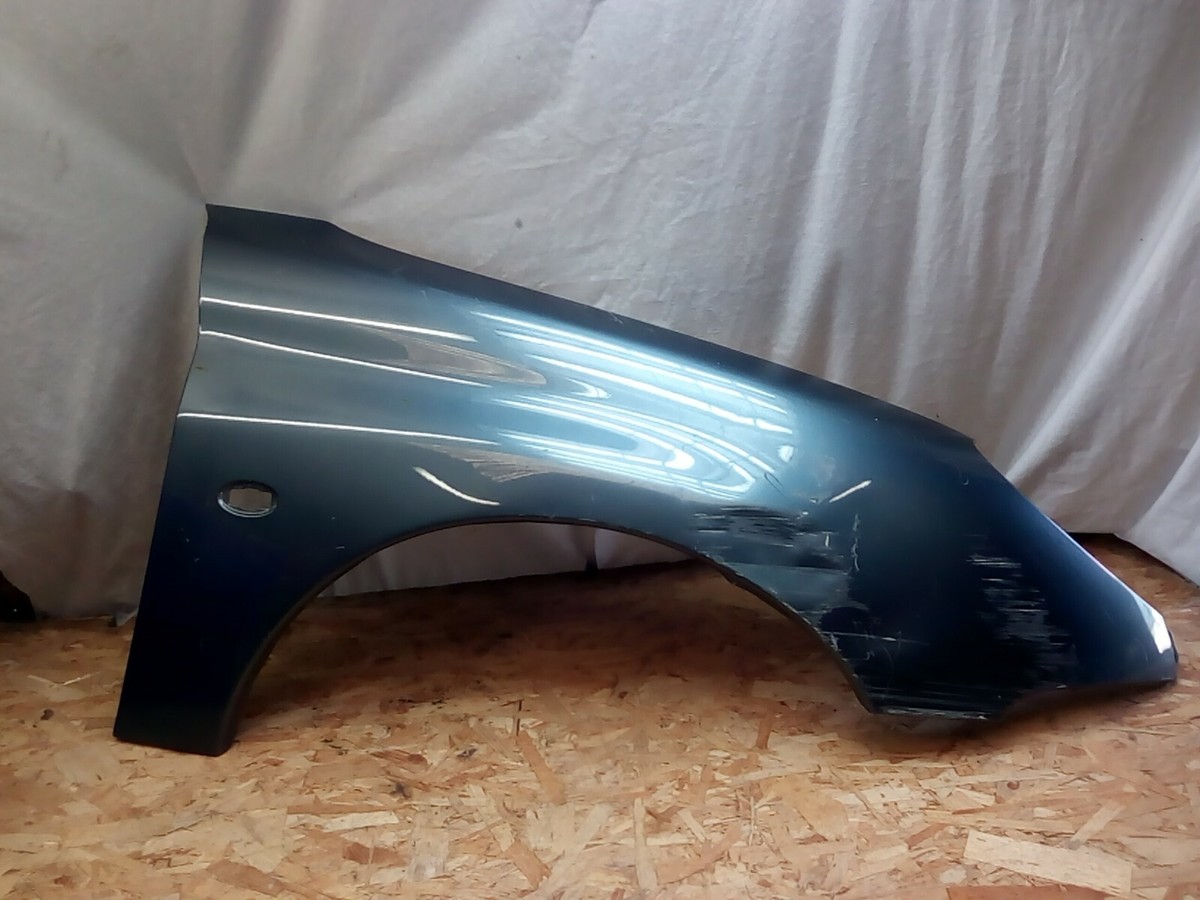 Aile Avant Droite Pour Peugeot 206 S16 - Pièce D'occasion - Bon état Général - Référence Naj42