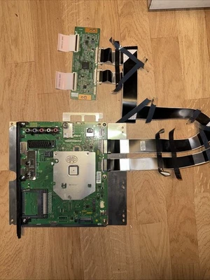 Carte Mère Et Carte T-con Pour Tv  PANASONIC TX-55CS630E - Photo 1/4