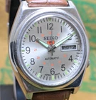 Rare Vintage Seiko 5 Automatic Day Date Movement No. 7009A Japan Made Mens Watch