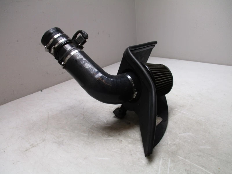 Entrada de ar frio de engenharia integrada para Volkswagen Golf GTI 2009 - Imagem 3 de 4