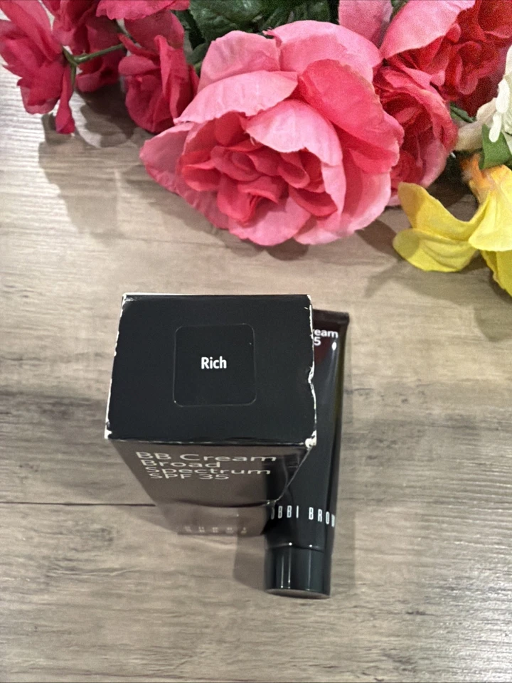 Bobbi Brown BB Cream FPS 35 RICH - Tamaño completo 1,35 OZ / 40ml Foto 2 de 4