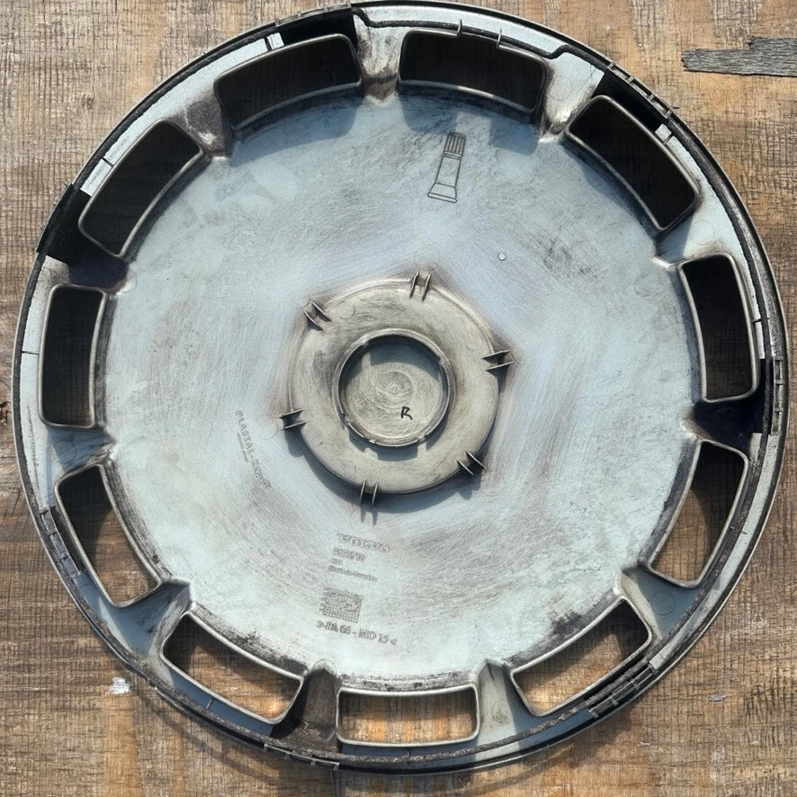 Колпак колеса Volvo V90 S80 1998-2006 годов выпуска подходит для 16-дюймового колеса 9173710 перекрашенный - Изображение 4 из 4