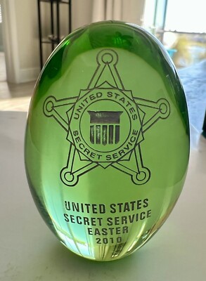 US SECRET SERVICE Glass 2010  EASTER Egg Roll Official  White House Excellent