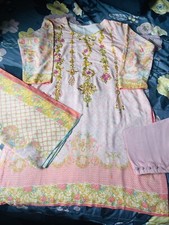 Pakistani Salwar Kameez Chest 44