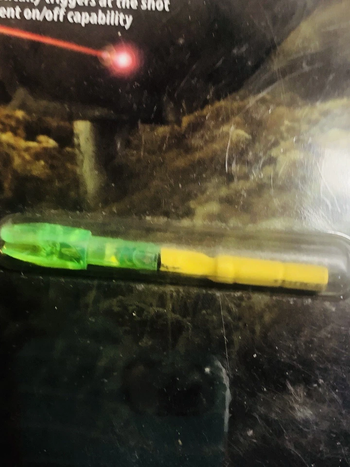 Tracer Easton - Leves iluminadas - X Nock. Patente de EE. UU. # 6.390.642 Foto 3 de 4