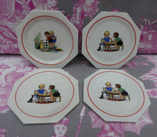 GIEN 4 Assiettes plates Dînette en faïence décor Enfantin Vintage jouet ancien