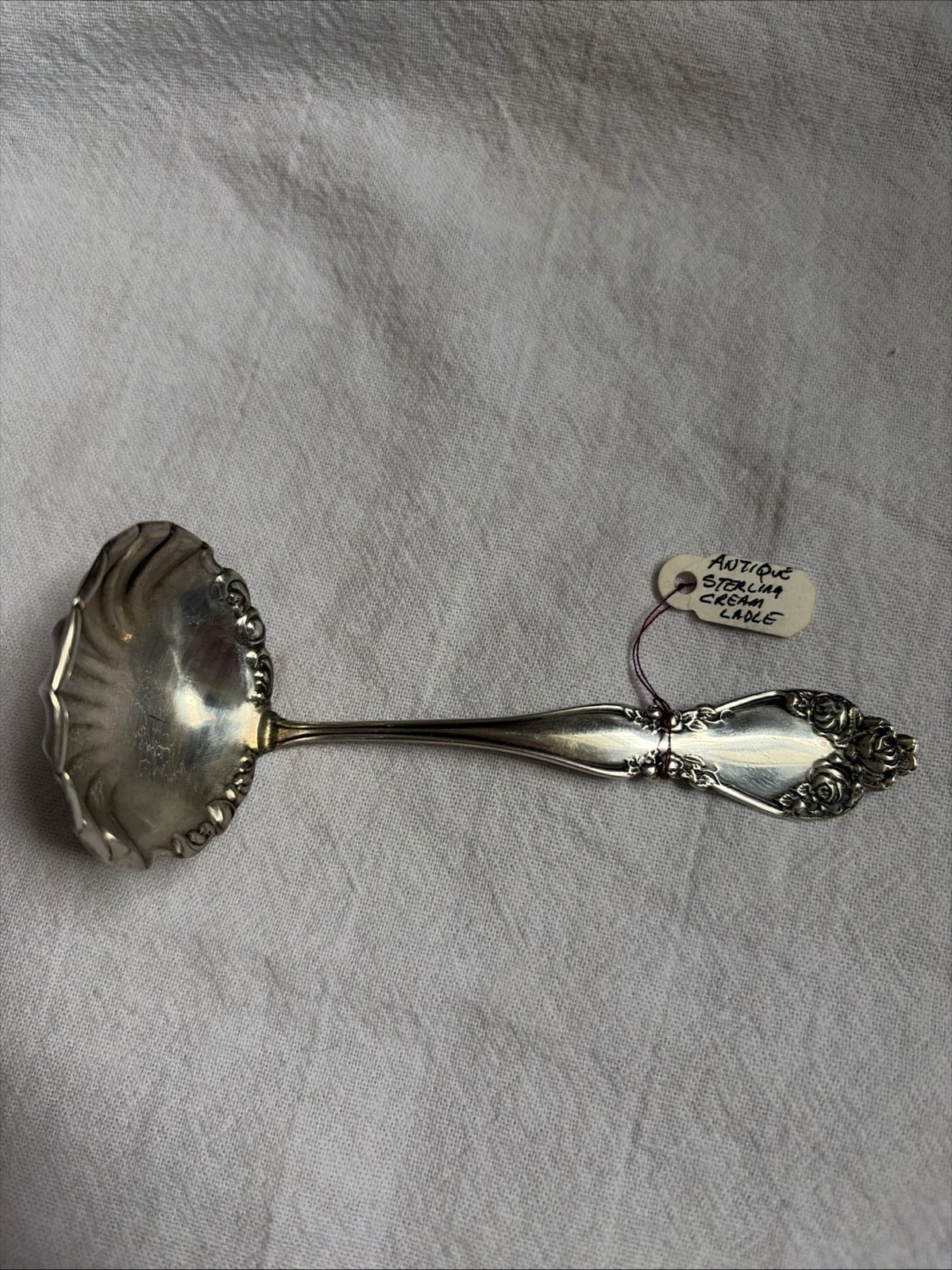 Antique STERLING SILVER SAUCE CREAM LADLE - NO MONOGRAM - NO MAKER HALLMARK.
Opens in a new window o