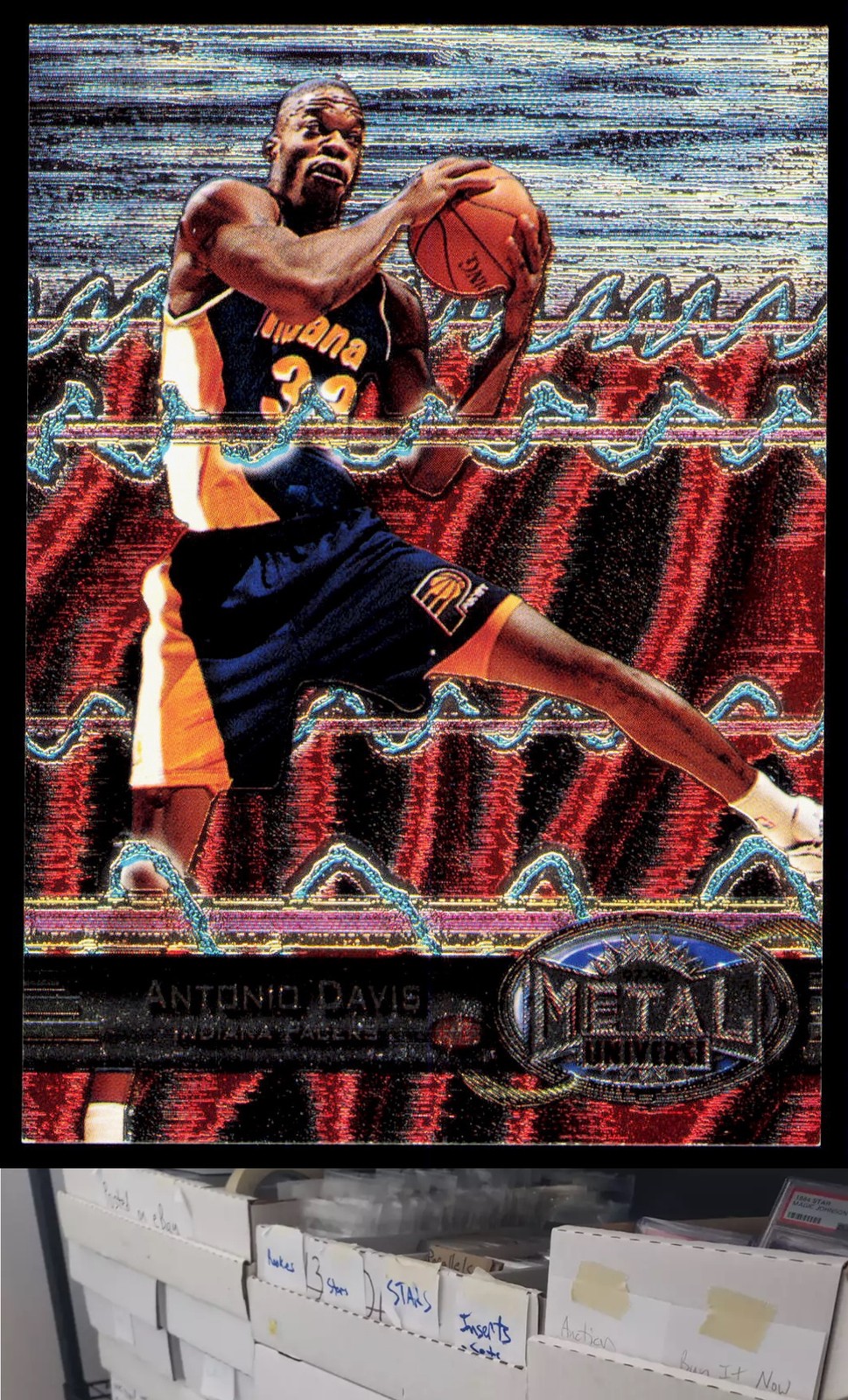 1997-98 Metal Universe #54 Antonio Davis - JL