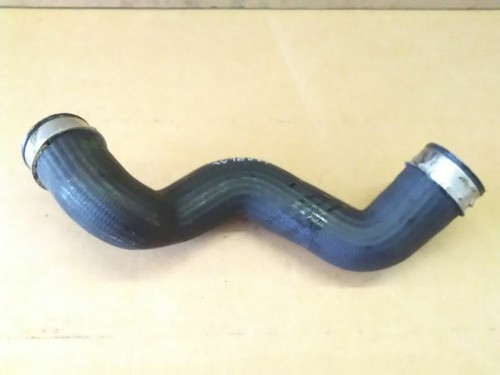 VW PASSAT VARIANT (3B6) 1.9 TDI Ladeluftschlauch Ladeluftkühler oben