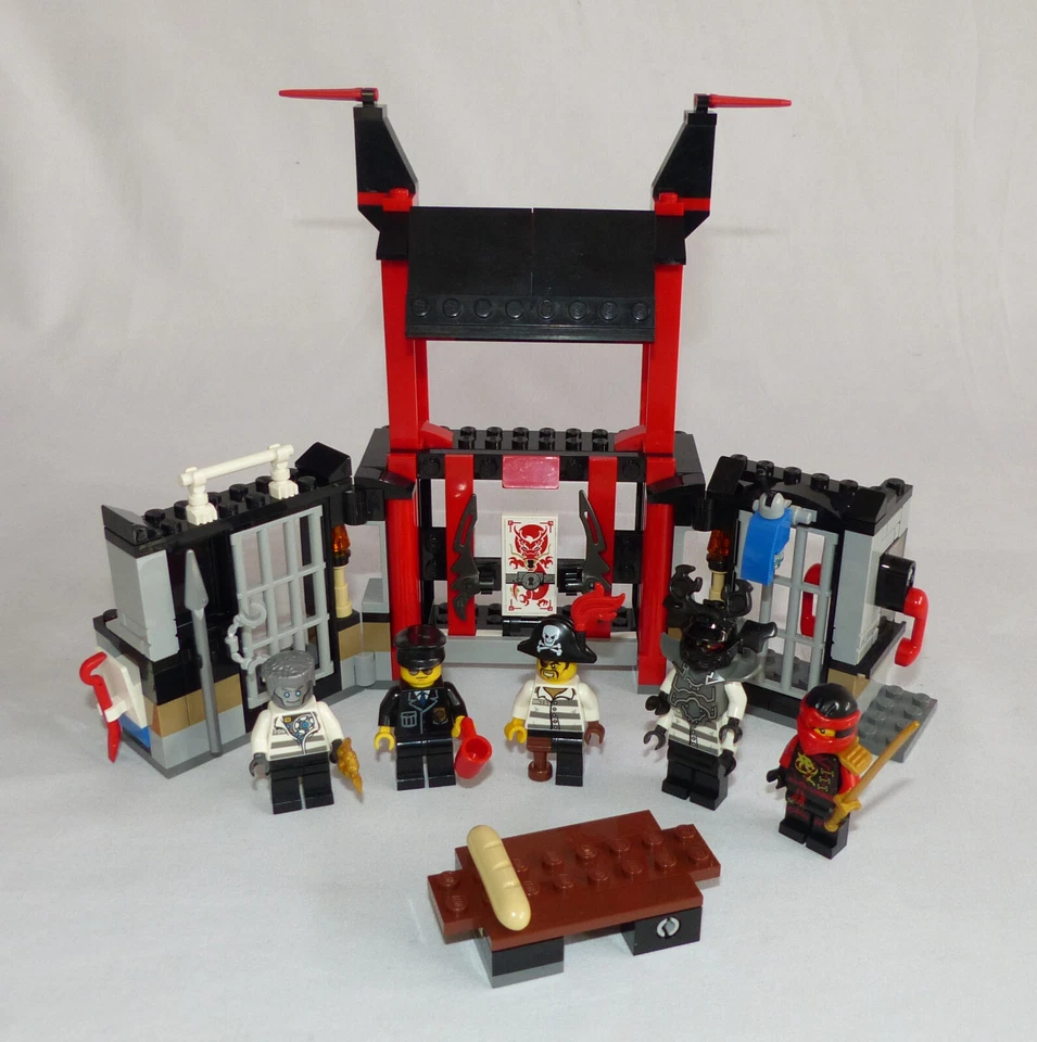 LEGO Ninjago 70591 Kryptarium Prison Breakout, Foto 3 von 4