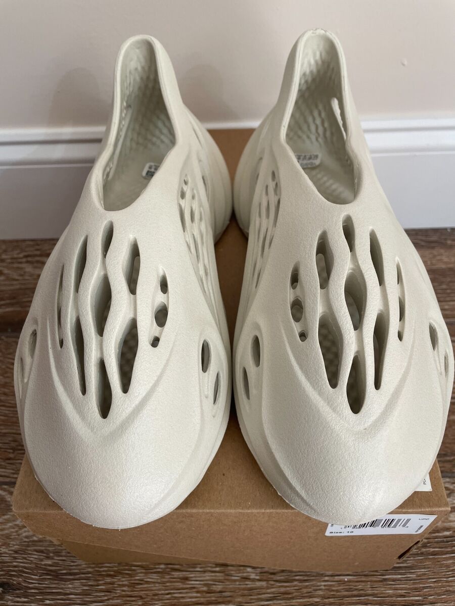 Adidas Yeezy Foam Runner Ararat Size 10 G55486 RNNR White Adidas Yeezy Foam Runner Ararat Size 10 G55486 RNNR White