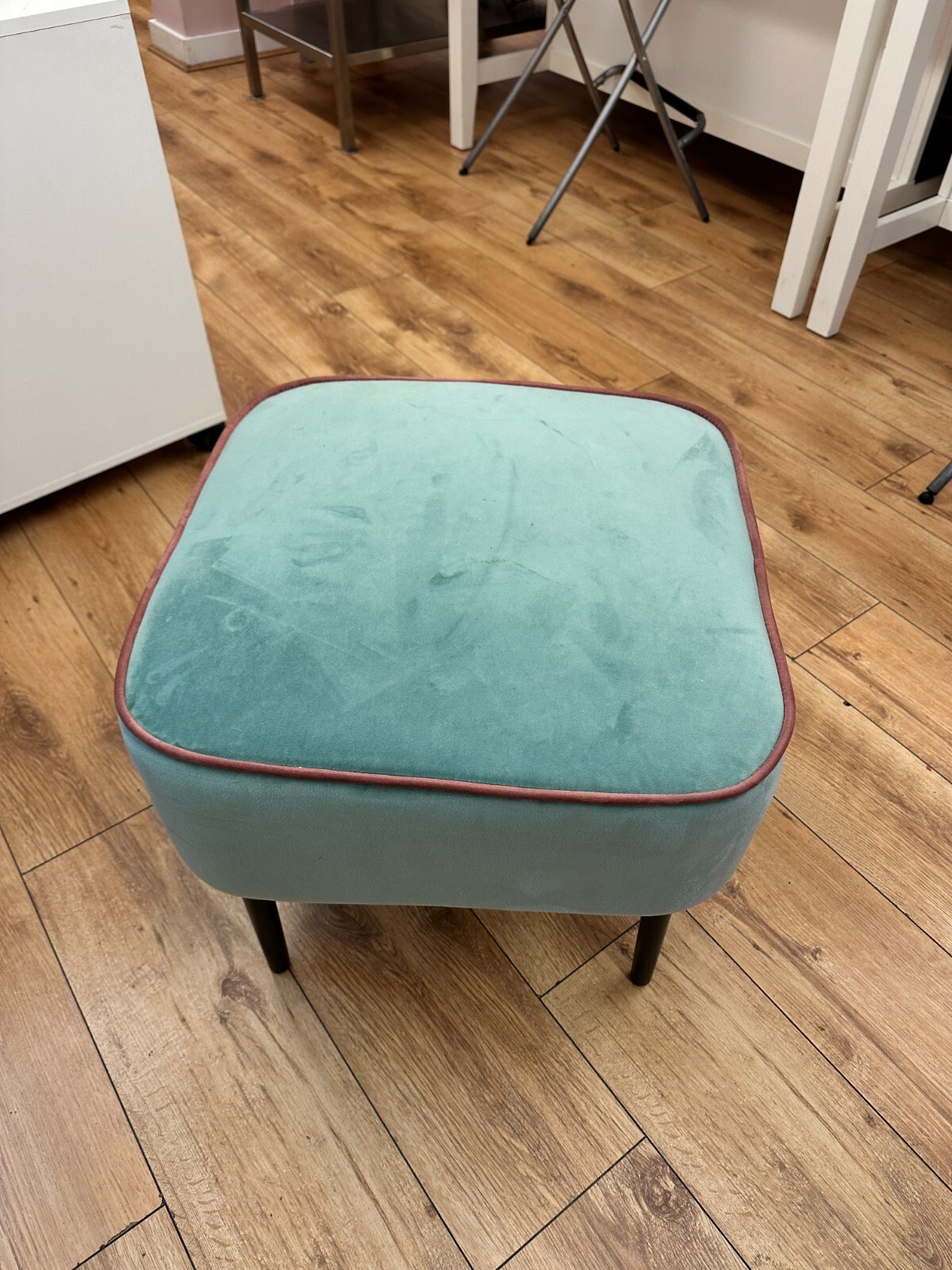 Lula Velvet Mint Green Sofa with 2 chairs and stools Used in excellent