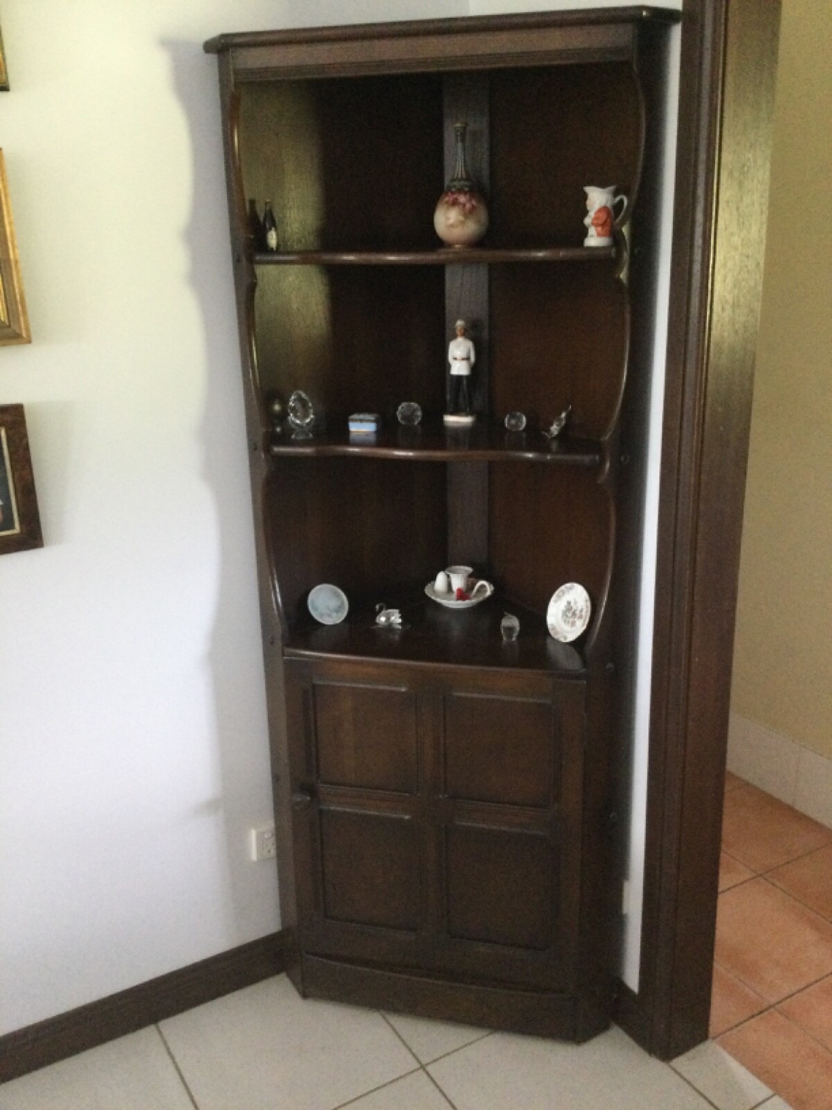 Picture 1 of 4