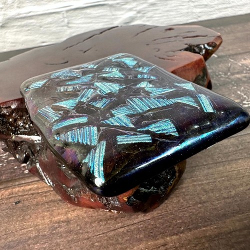 Iridescent Blue & Purple Dichroic Fused Art Glass Faceted Stone 6cm x 5-1/2cm - Picture 6 of 12