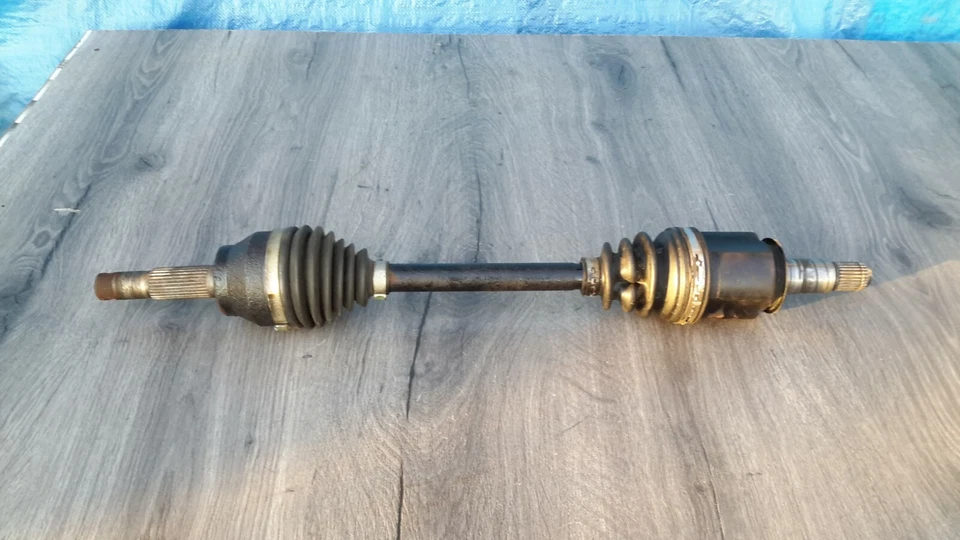 Infiniti FX35 2003-2008 eje delantero derecho lado del pasajero OEM 39600-CG000 Foto 2 de 4