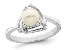 Freshwater Cultured Pearl Ring in Sterling Silver