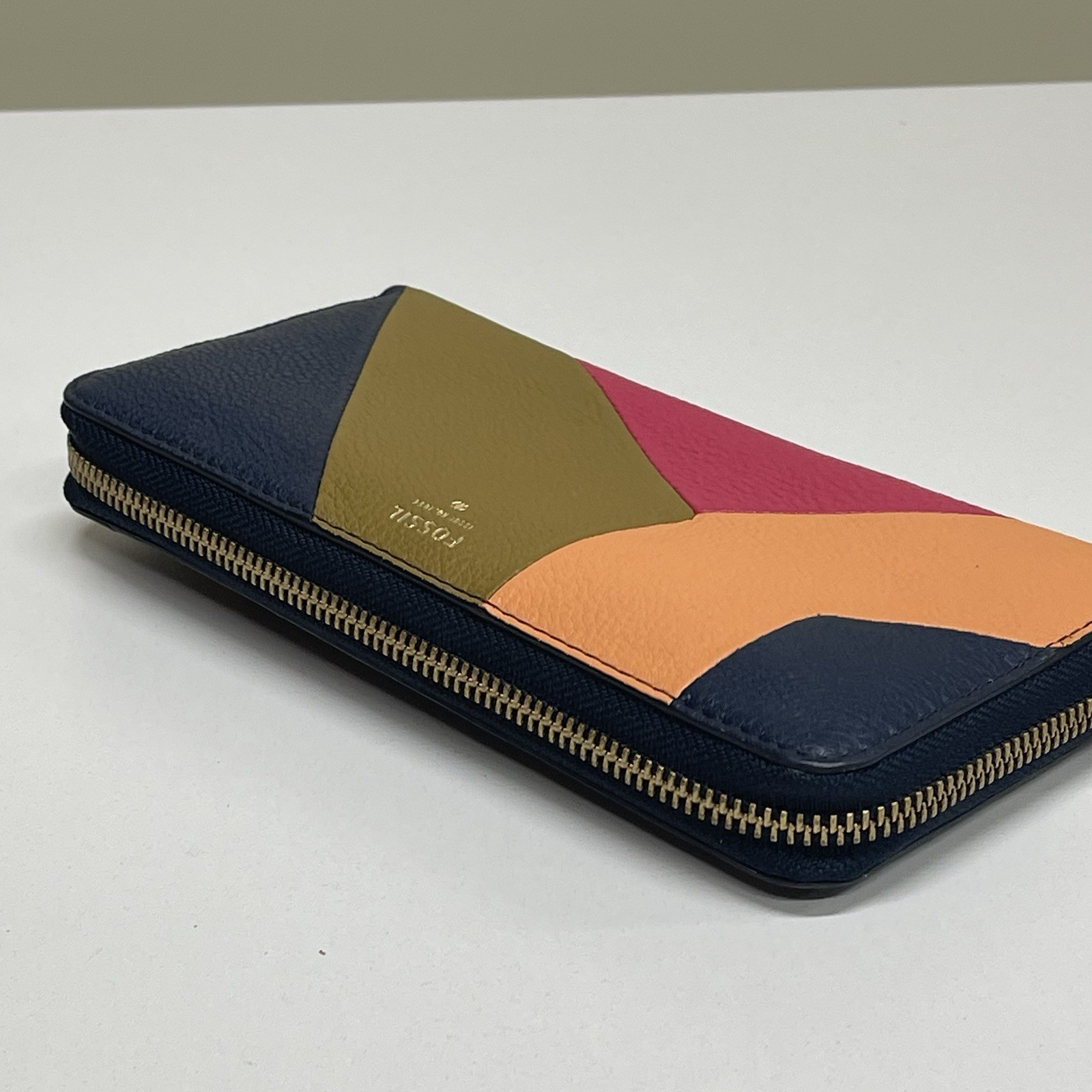 Fossil VDAY Wallet Navy Patchwork Zip Clutch Brig… - image 4