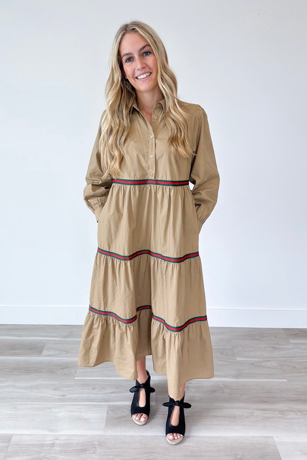 Stylish Tiered Striped 1/4 Button Midi Dress, Boutique, Women’s Large