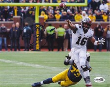 JT Barrett Signed Autographed 8x10 Photo JSA COA Ohio State Buckeyes