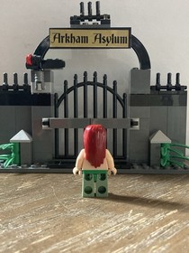 Lego Batman Poison Ivy 7785 Minifigure 2006 (Read Description) DC Comics