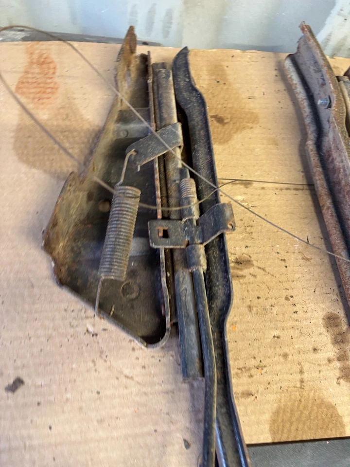 1981 1993 DODGE D100 D150 W100 W150 D350 СКАМЕЙКА СИДЕНЬЯ ТРЕК ПОЛЗУНКИ РЕГУЛИРОВКИ - Изображение 3 из 4