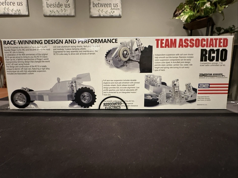 -NIB- Team Associated RC10CC Classic kit Clear Edition ASC6004 Limited RC10 - Image 2 of 4