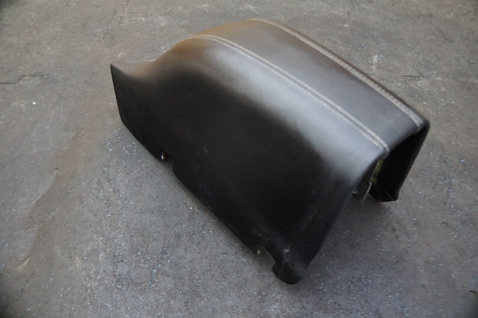 Center Console Rear Trim Cover Black OEM Maserati Grancabrio 2010-17+ *Note*