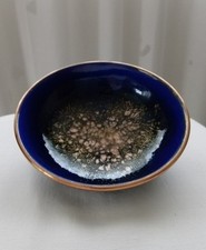 Kleine, &auml;ltere Schale (70er Jahre), Kupfer, emailliert, blau-gold, 12 cm