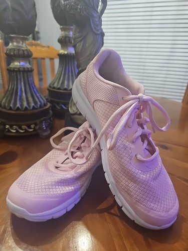 Women's Lightweight Pink Champion Sneakers Size 7