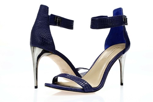 BCBG Max Azria 200773 dark purple leather ankle strap heels sz. 9.5 M - Picture 2 of 7