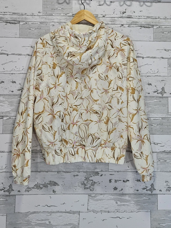 Chaqueta cortavientos ligera floral crema Oneill para mujer Lunan mediana Foto 4 de 4