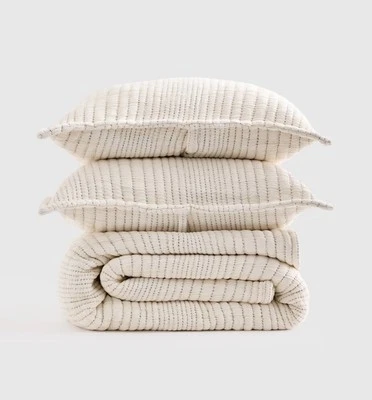 NWOT Quince Organic Cotton Channel Matelasse Coverlet Set King Cal King Undyed