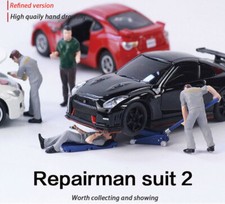 1:64 Painted Figure Mini Model Miniature Resin Diorama Toy Car Garage Repairman