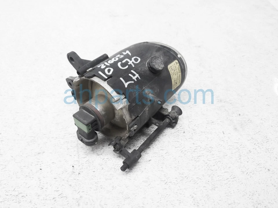 2010-2013 Volvo C70 Driver Left Fog Light Lamp 30796680 *Pitted Lens* - Image 2 of 4