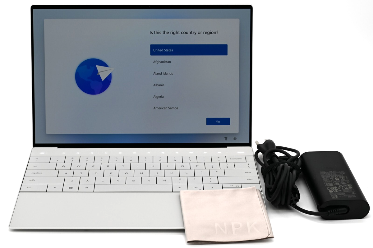 Dell XPS 13 Plus 9320 13.4in 3.5K OLED Touch i7-1260P 32GB Dell XPS 13 Plus 9320 13.4in 3.5K OLED Touch i7-1260P 32GB
