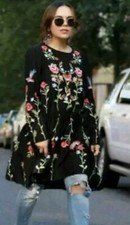 AA & ZZ Women's Large L Relaxed Floral Embroidered Black Drop Swing Dress Tunic