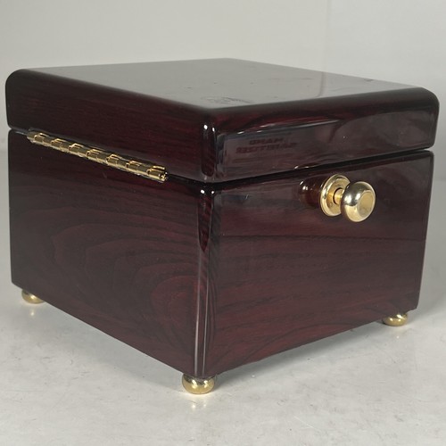 Seiko Clock Cherry Color Wood Box Dial Roman Numerals QHG607BLH - Picture 13 of 17