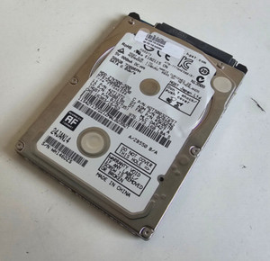 HGST / Hitachi Z7K500-500 Festplatte 2,5 Zoll / 500GB, SATA, 7200RPM / HDD
