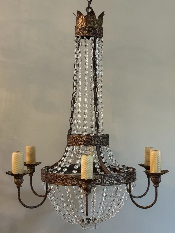 "Candelabro canasta con cuentas de cristal de hierro napolitano francés NIERMANN WEEKS 32"" de ancho" Foto 3 de 4