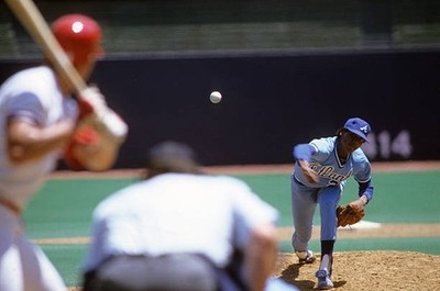 Atlanta Braves Pascual Perez in action pitching vs St Louis Cardin- Old Photo 1