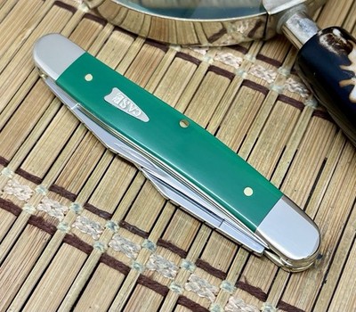 Case XX USA 2025 Smooth Spruce Green CA64533 Arrowhead Muskrat