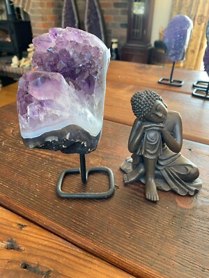 High Grade Amethyst Druzy 27 Geode Piece on Iron Base Stand 1.030g H19xW7xD10cm