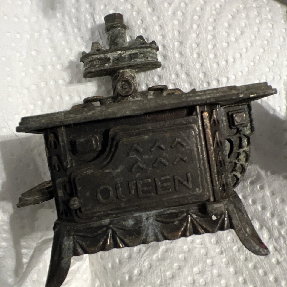 Estufa miniatura vintage Durham silla alta metal fundido a presión casa de muñecas caballo Foto 2 de 4