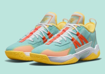 Jordan One Take II Basketball Shoe Tropical Twist CW2457-300 Mens