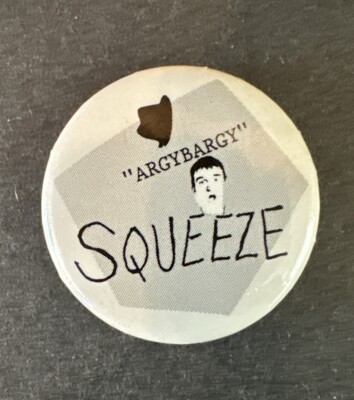RARE Vintage 1980 SQUEEZE Argybargy 1'' Hats Off Pose Promo Pin badge A&M buttons