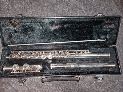 YAMAHA フルートYFL-221PS YAMAHA YFL-221 Flute Nickel Silver Plated Used with Case From