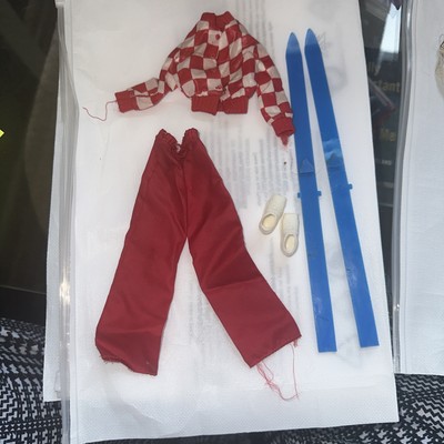 Barbie Get Ups 'N Go #7787 Ski Fashion Doll Outfit Jacket Pants Hat Mattel 1973